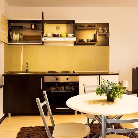 Il Primo Apartments Iasi Bagian luar foto
