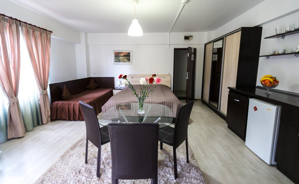 Il Primo Apartments Iasi Bagian luar foto