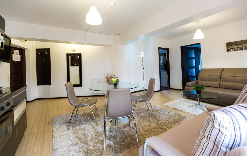 Il Primo Apartments Iasi Bagian luar foto
