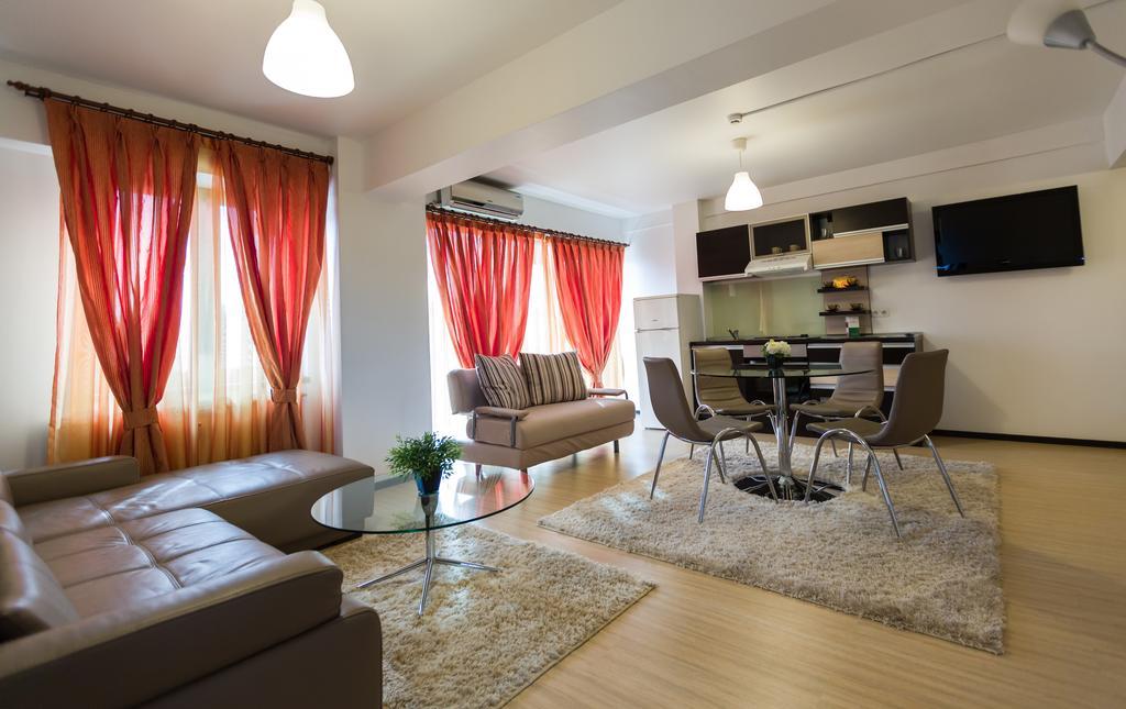 Il Primo Apartments Iasi Bagian luar foto