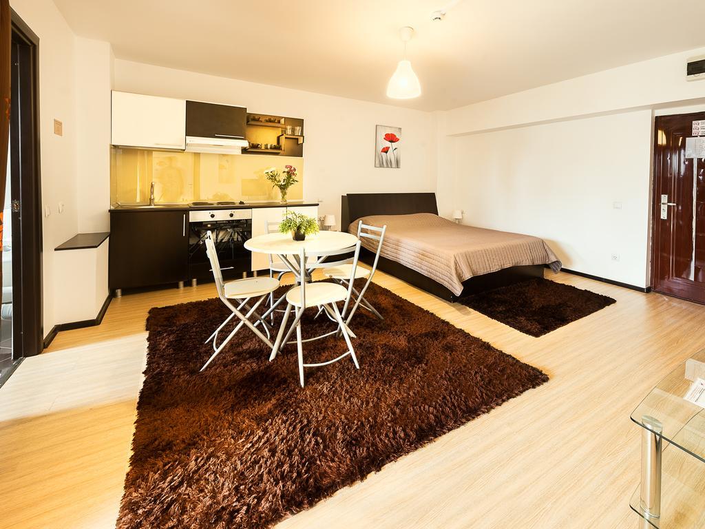 Il Primo Apartments Iasi Bagian luar foto