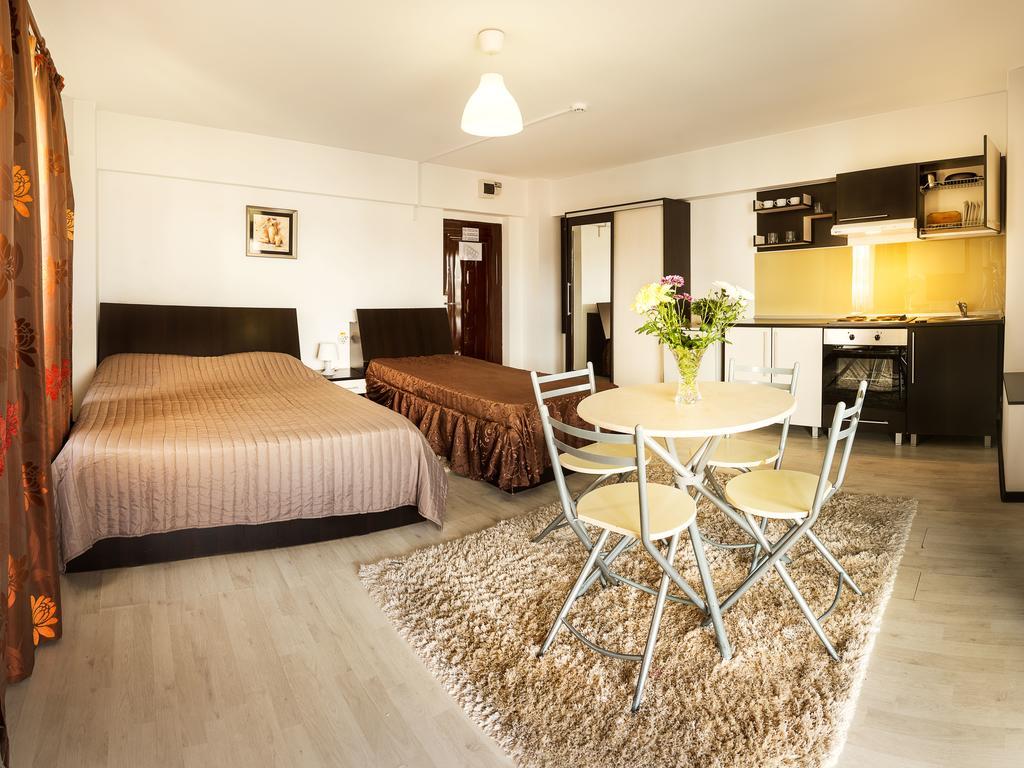 Il Primo Apartments Iasi Bagian luar foto