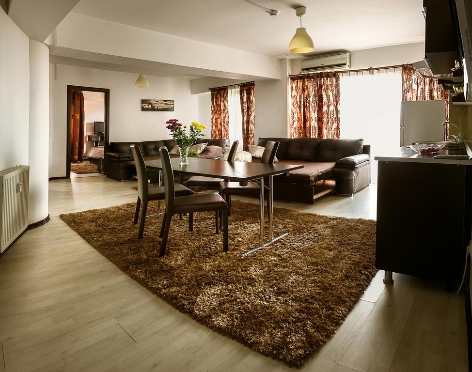 Il Primo Apartments Iasi Bagian luar foto