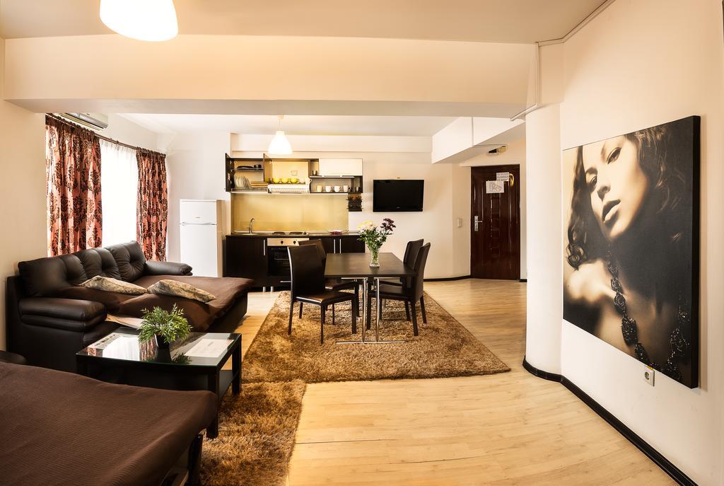 Il Primo Apartments Iasi Bagian luar foto